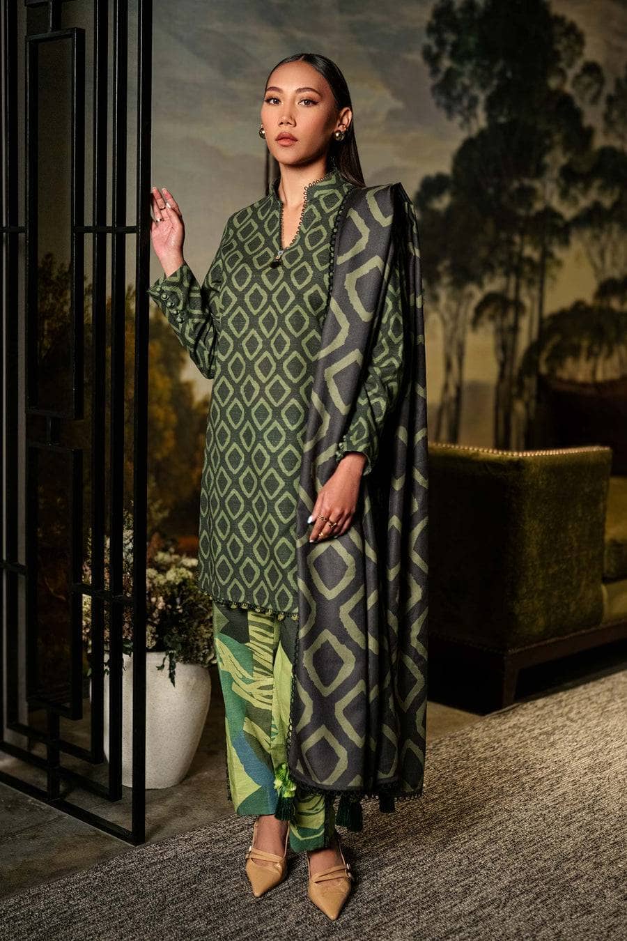 img_maria_b_m_basics_awwal_boutique
