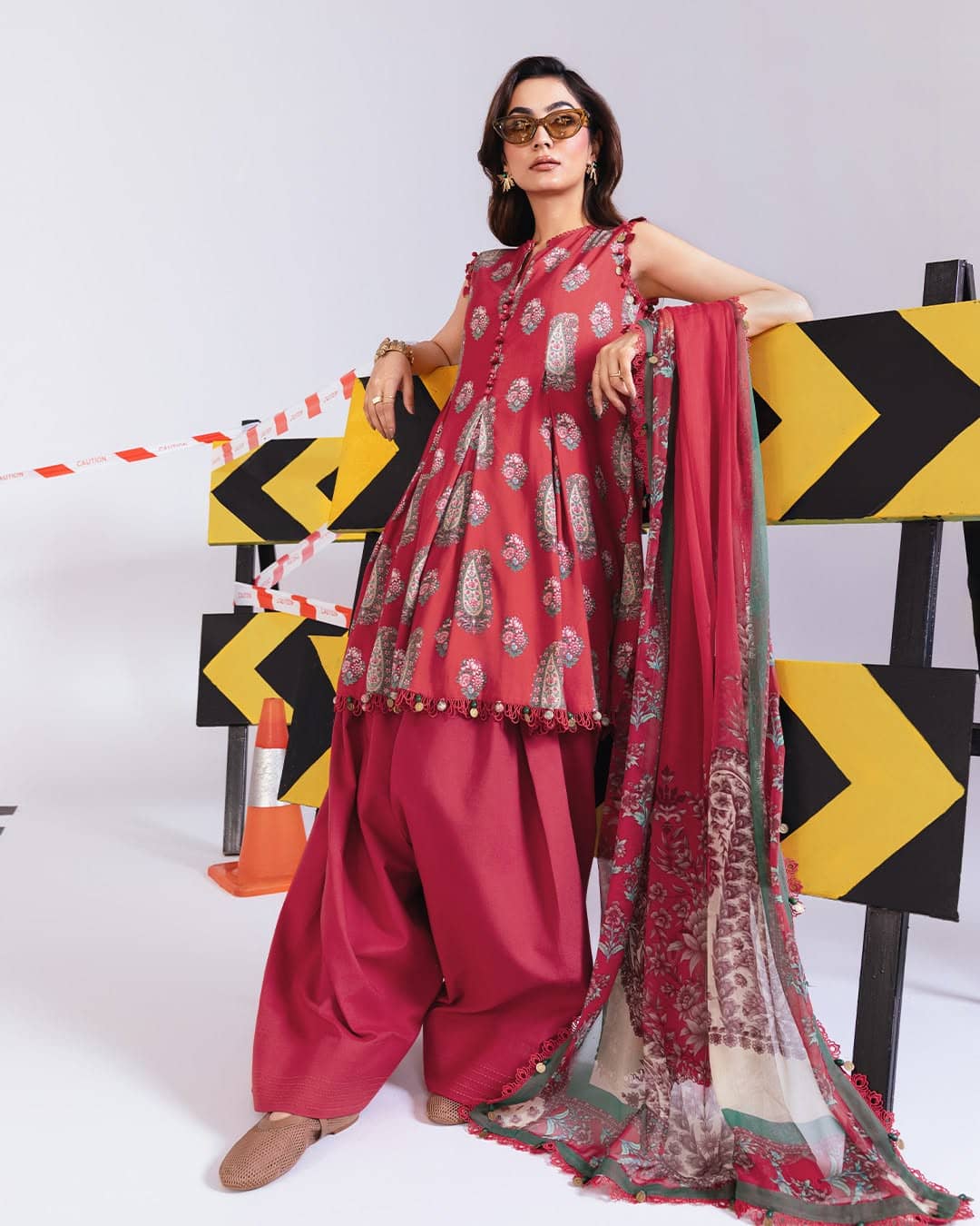 img_maria_b_m_basics_awwal_boutique