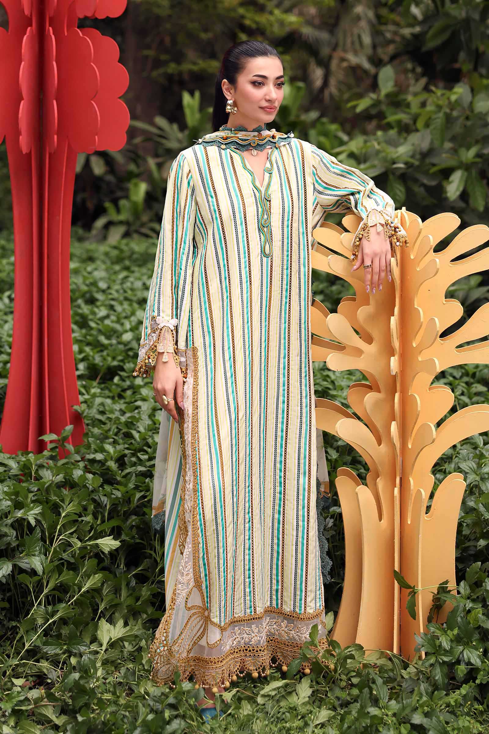 img_maria_b_m_prints_awwal_boutique