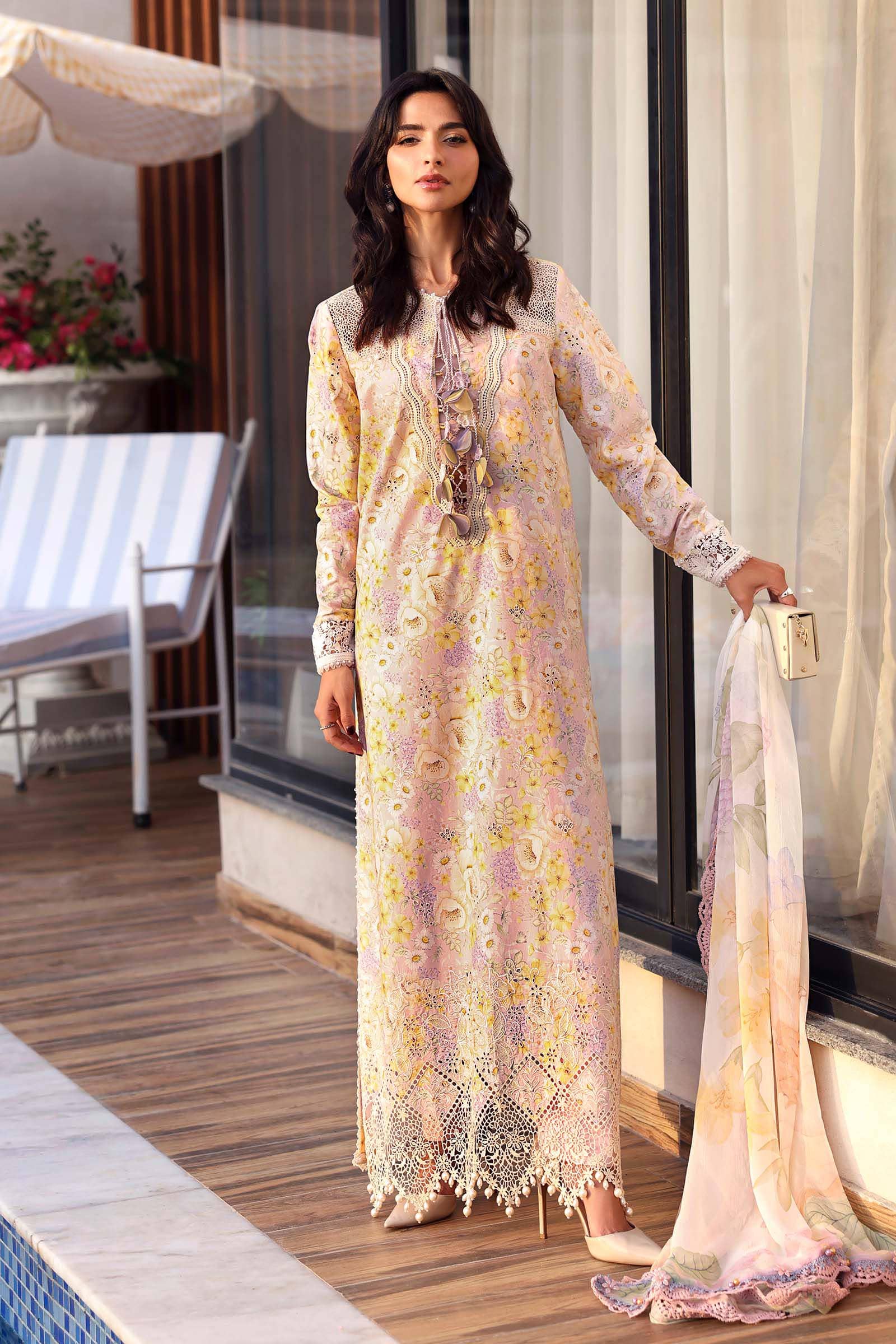 img_maria_b_m_prints_lawn_awwal_boutique