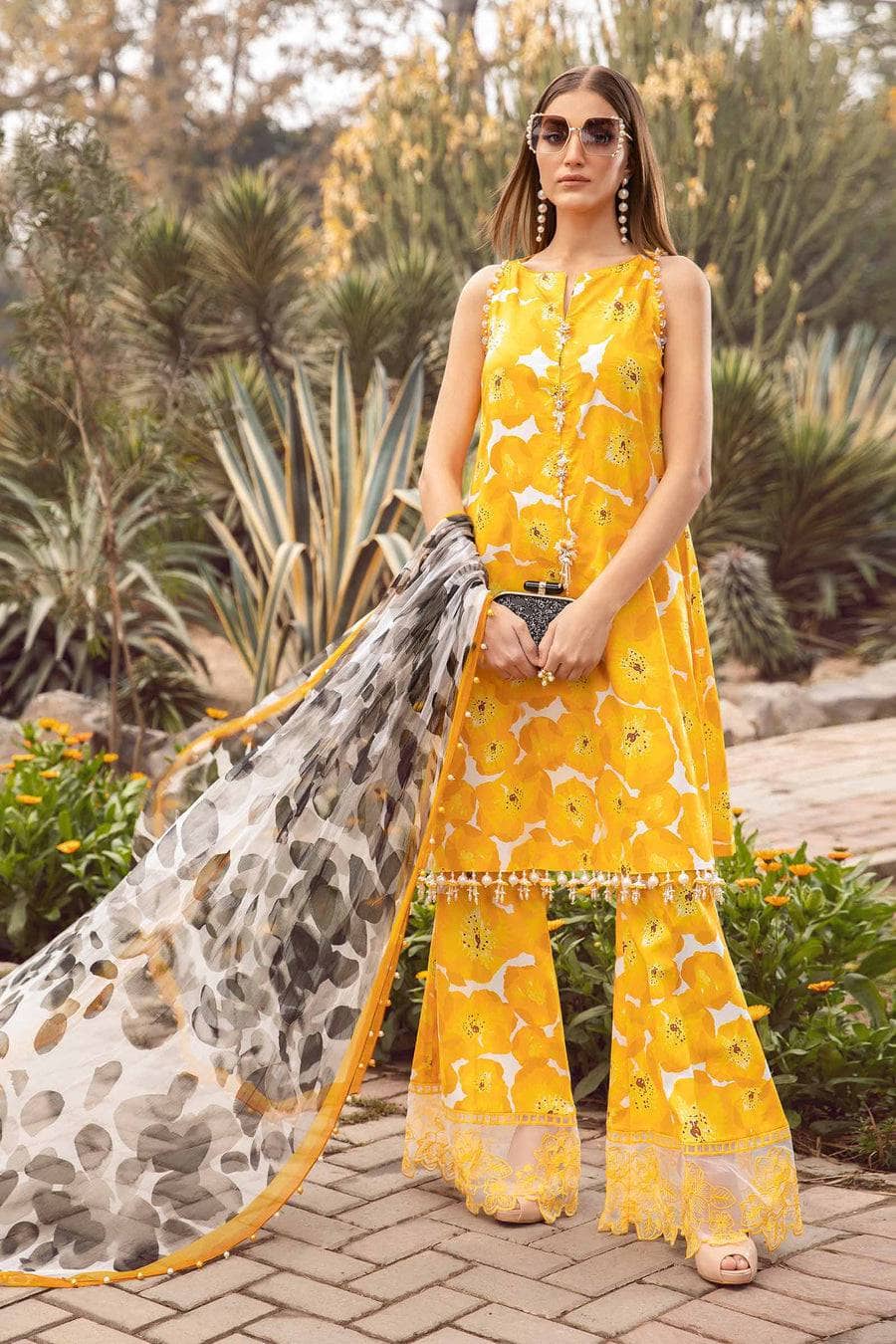 img_maria_b_m_prints_24_awwal_boutique
