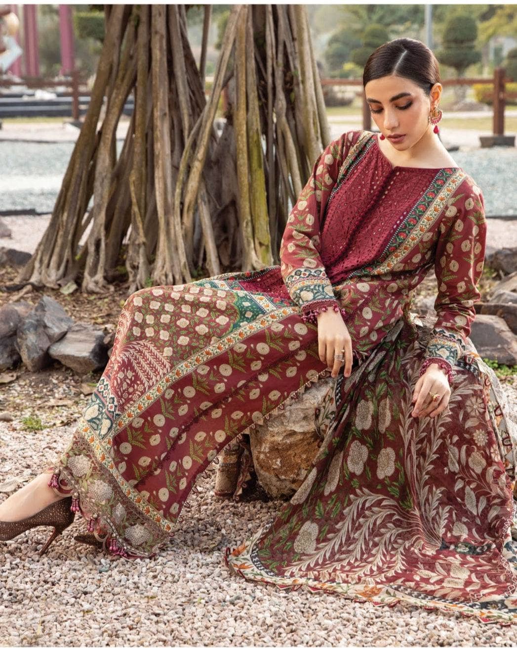 img_maria_b_m_prints_24_awwal_boutique