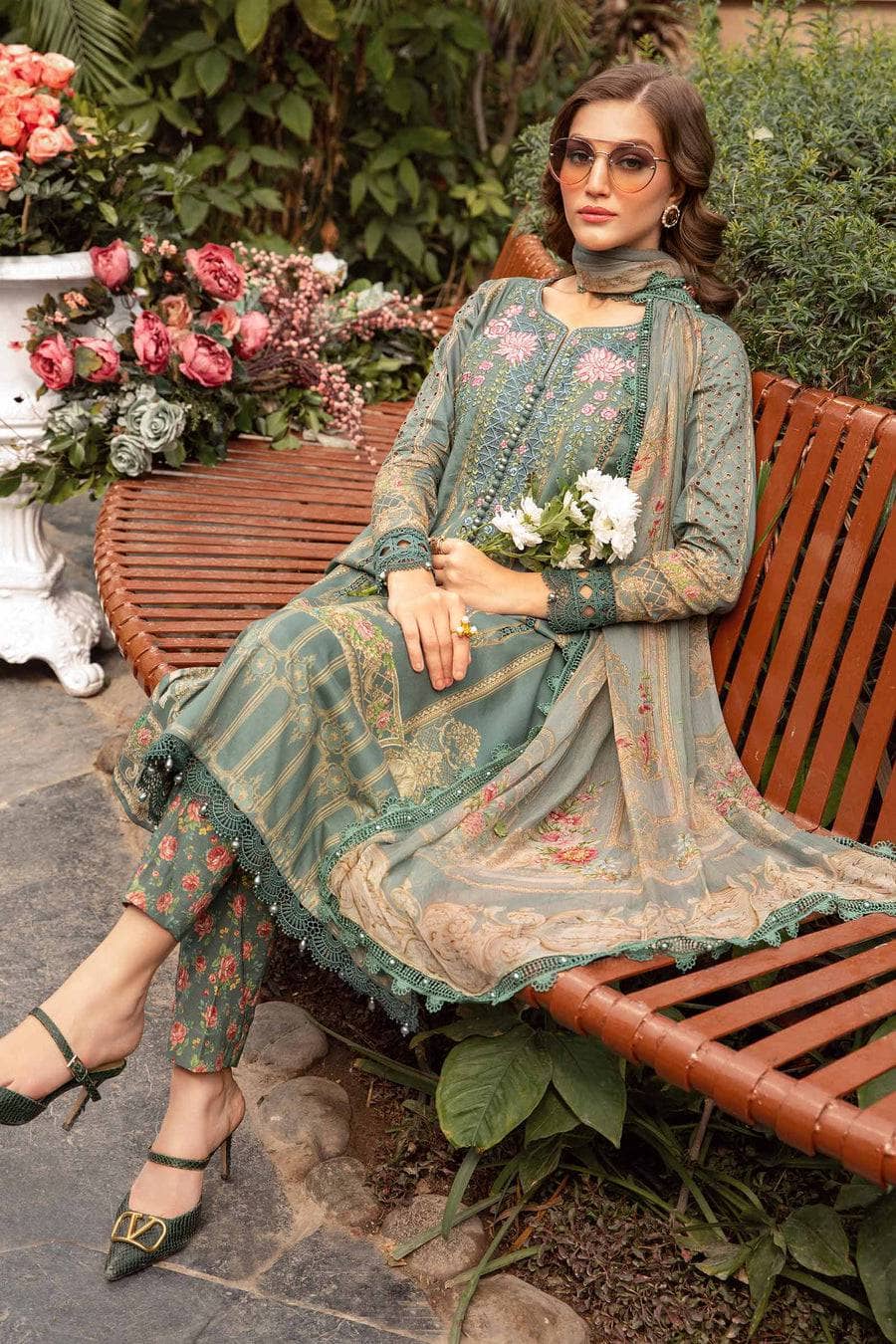 img_maria_b_m_prints_24_awwal_boutique