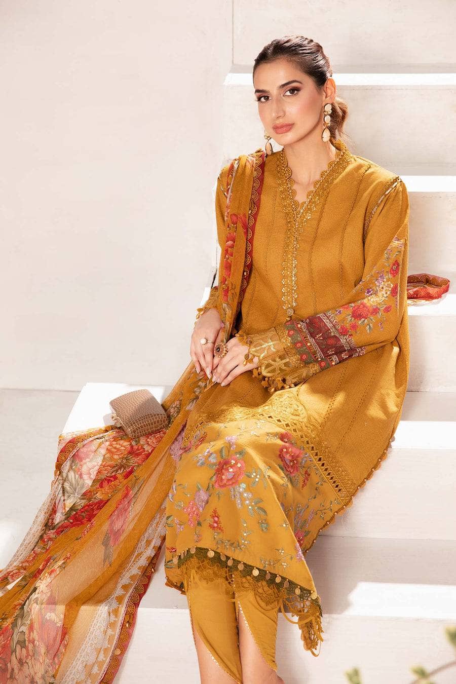 img_maria_b_m_prints_24_awwal_boutique