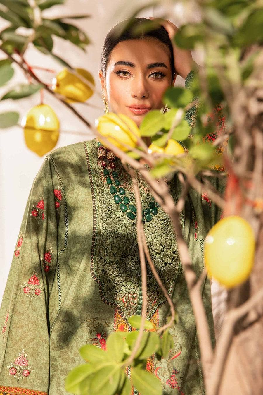 img_maria_b_m_prints_24_awwal_boutique