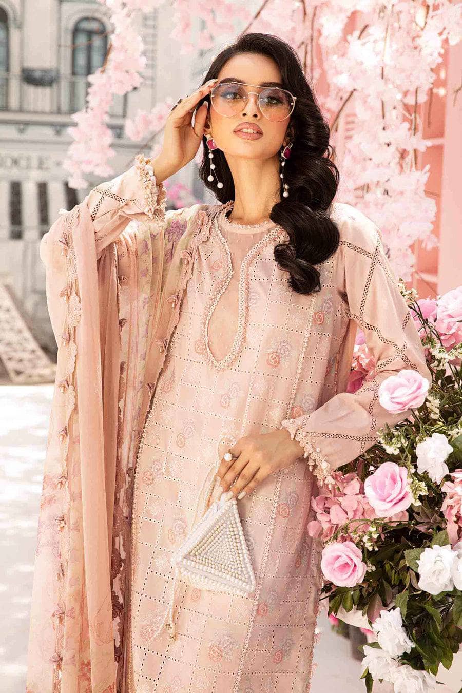 img_maria_b_lawn_awwal_boutique