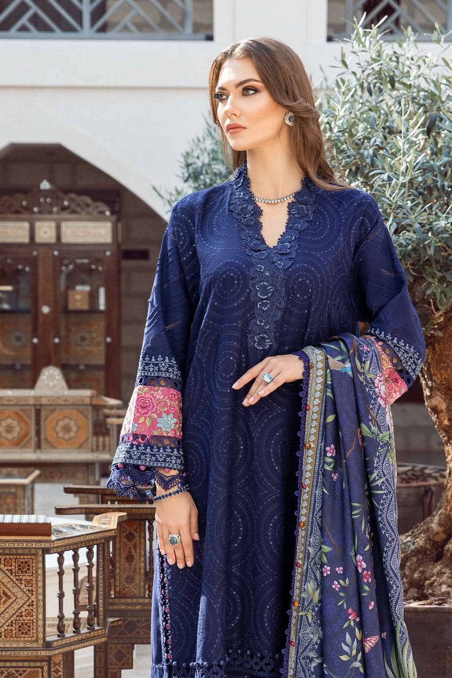 img_maria_b_m_prints_vol2_23_awwal_boutique