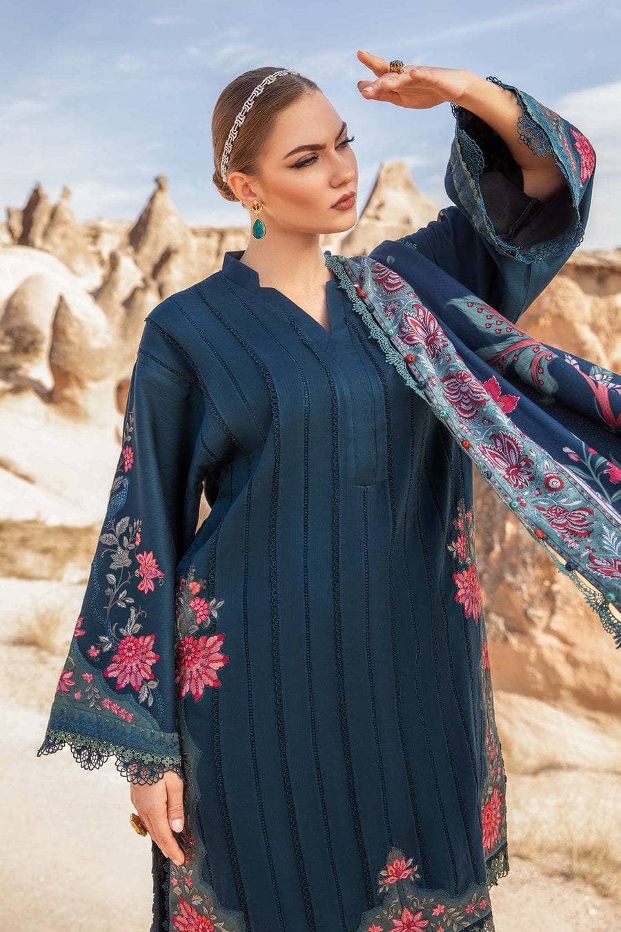 img_maria_b_m_prints_vol2_23_awwal_boutique