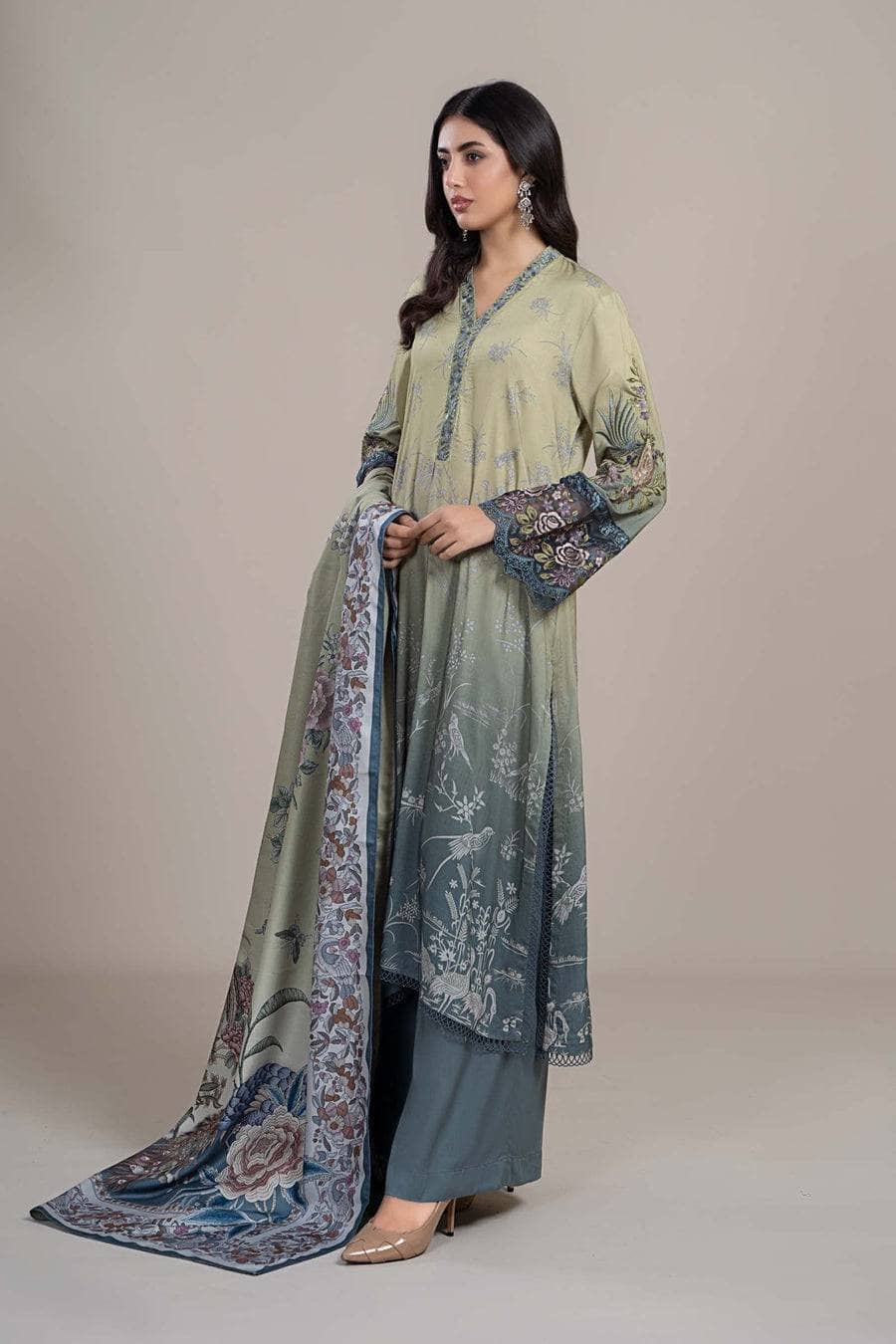 img_maria_b_m_prints_vol2_23_awwal_boutique