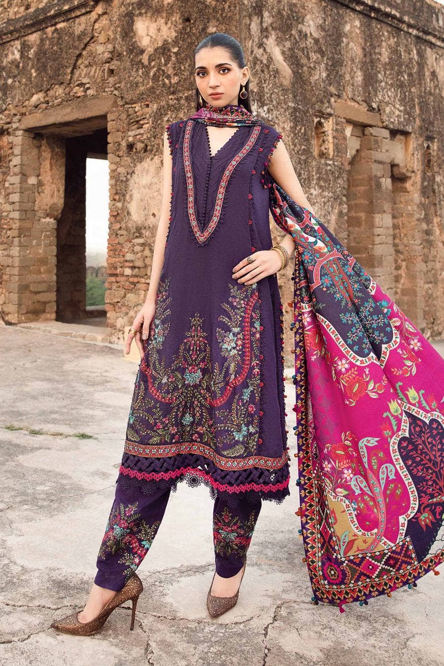 img_maria_b_mprints_24_awwal_boutique