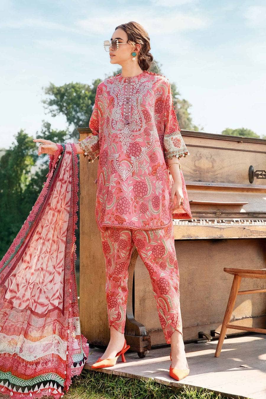img_maria_b_m_prints_awwal_boutique