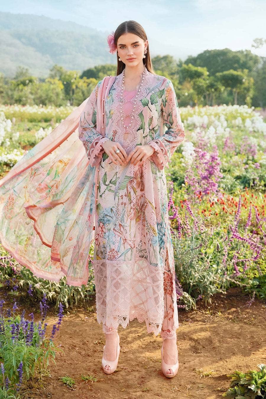 img_maria_b_m_prints_awwal_boutique