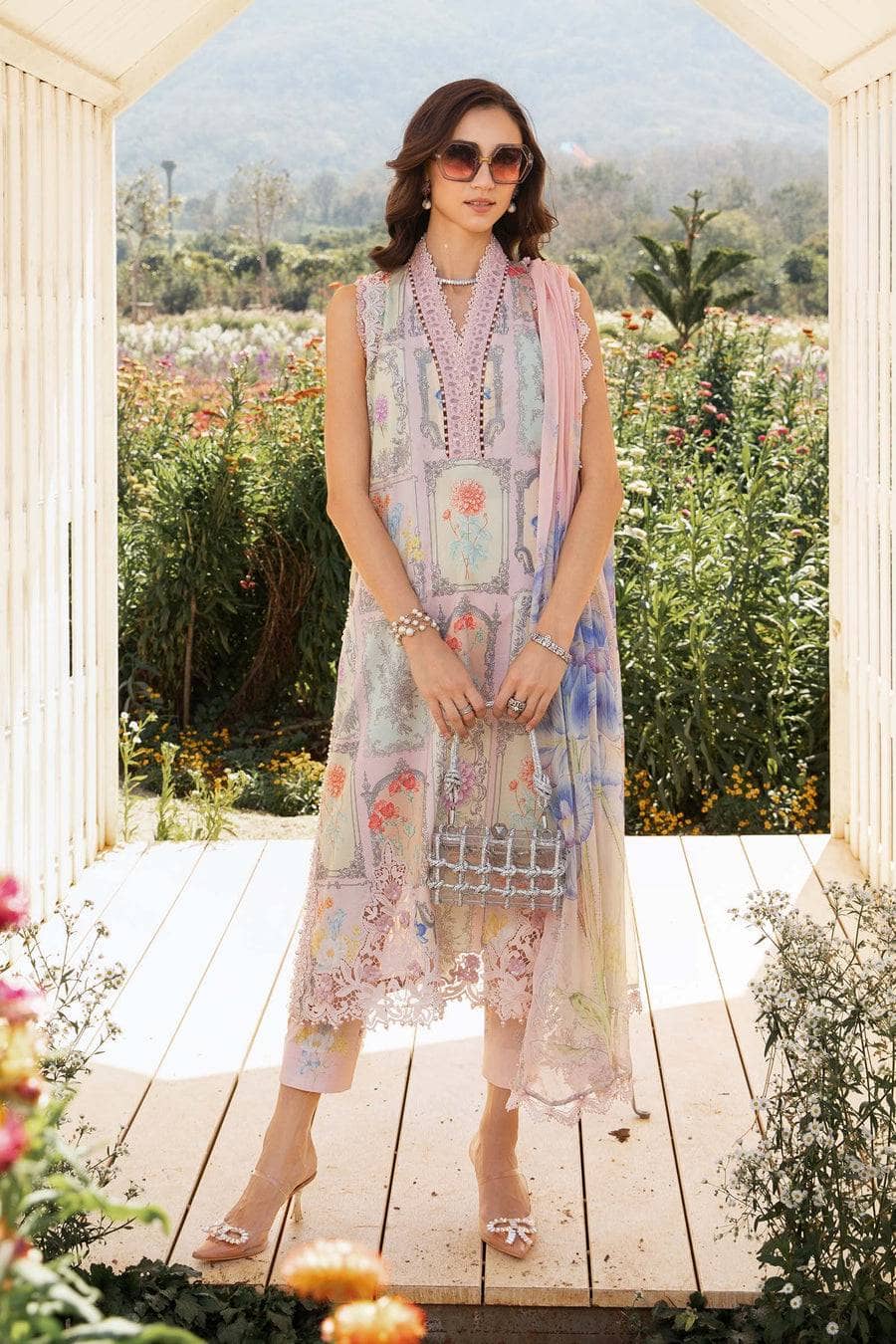 img_maria_b_m_prints_awwal_boutique