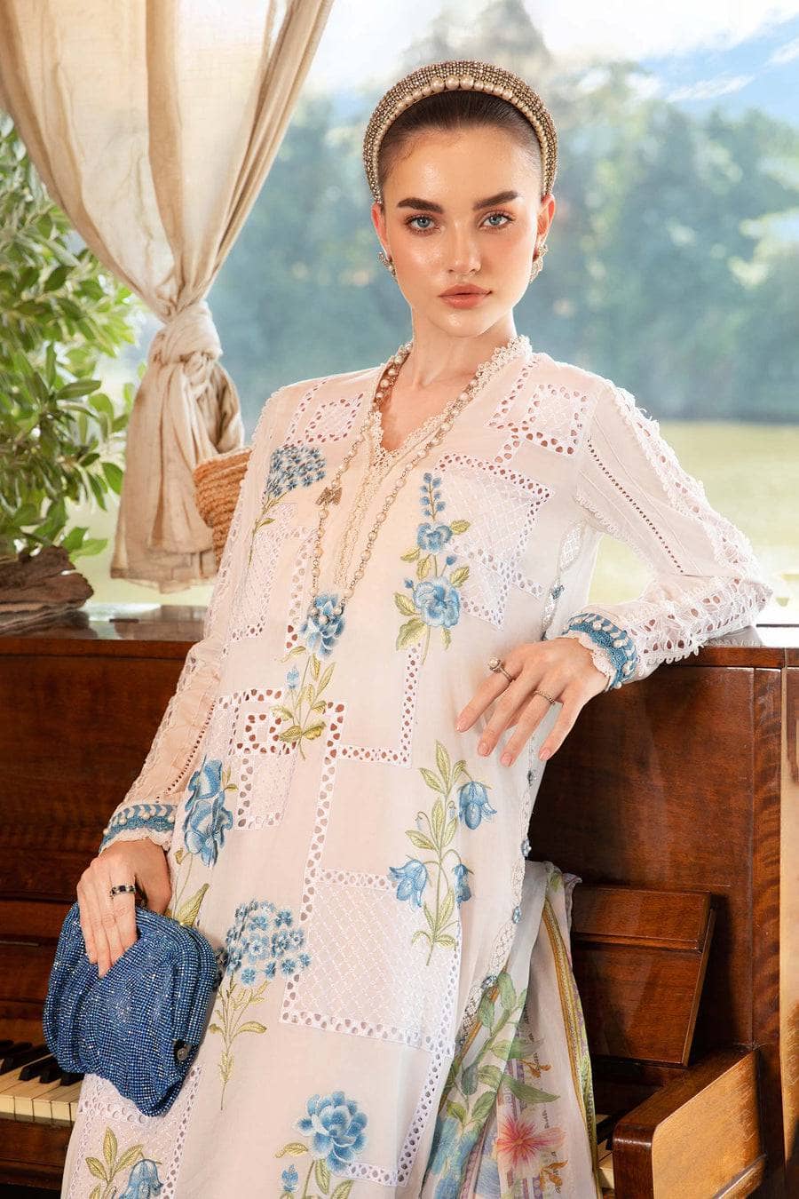 img_maria_b_m_prints_awwal_boutique