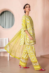 img_maria_b_m_prints_awwal_boutique