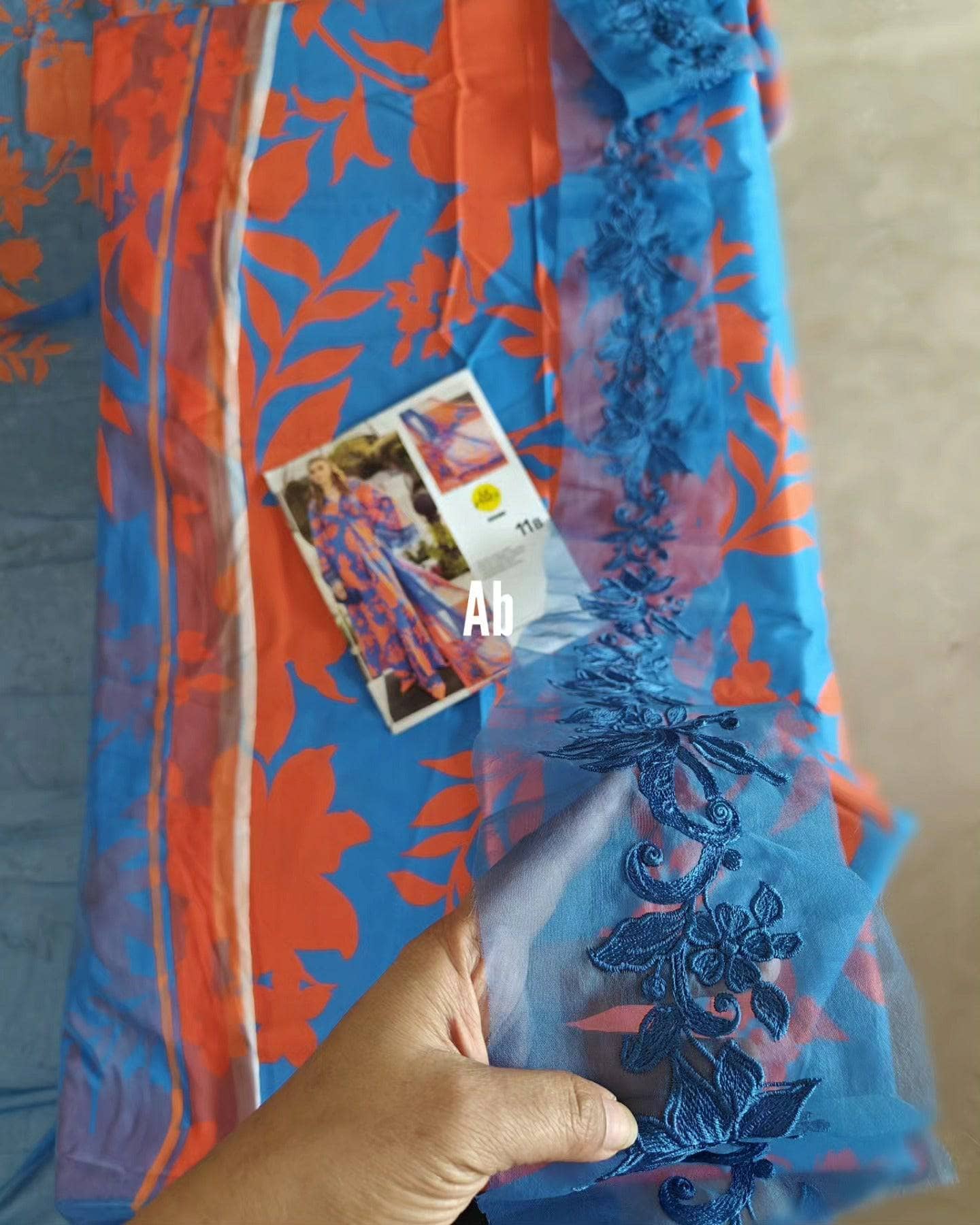 img_maria_b_m_prints24_awwal_boutique