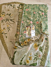 img_maria_b_mprints_awwal_boutique