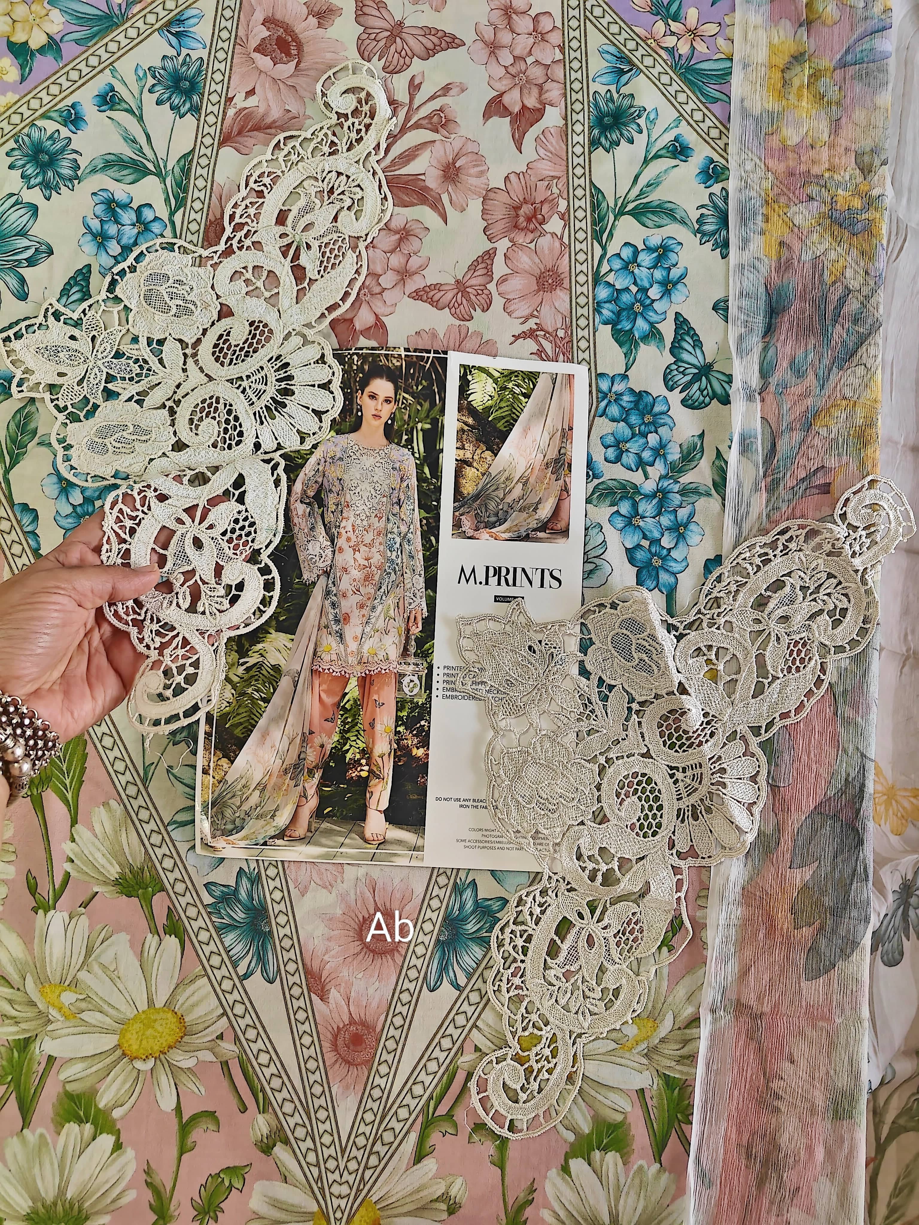 Open Pic/Maria B M Prints 26/Safari Scape/10 B/White&Peach/Chiffon Dupatta