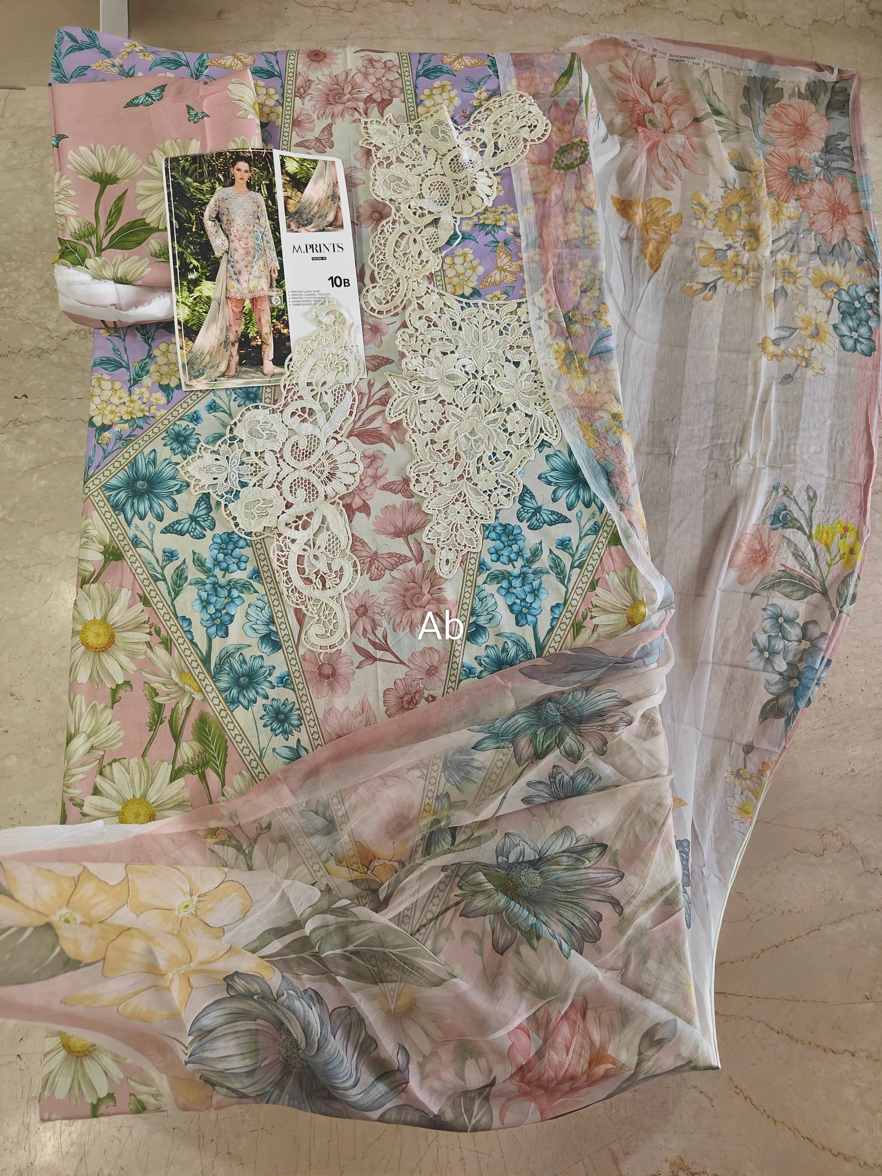 Open Pic/Maria B M Prints 26/Safari Scape/10 B/White&Peach/Chiffon Dupatta