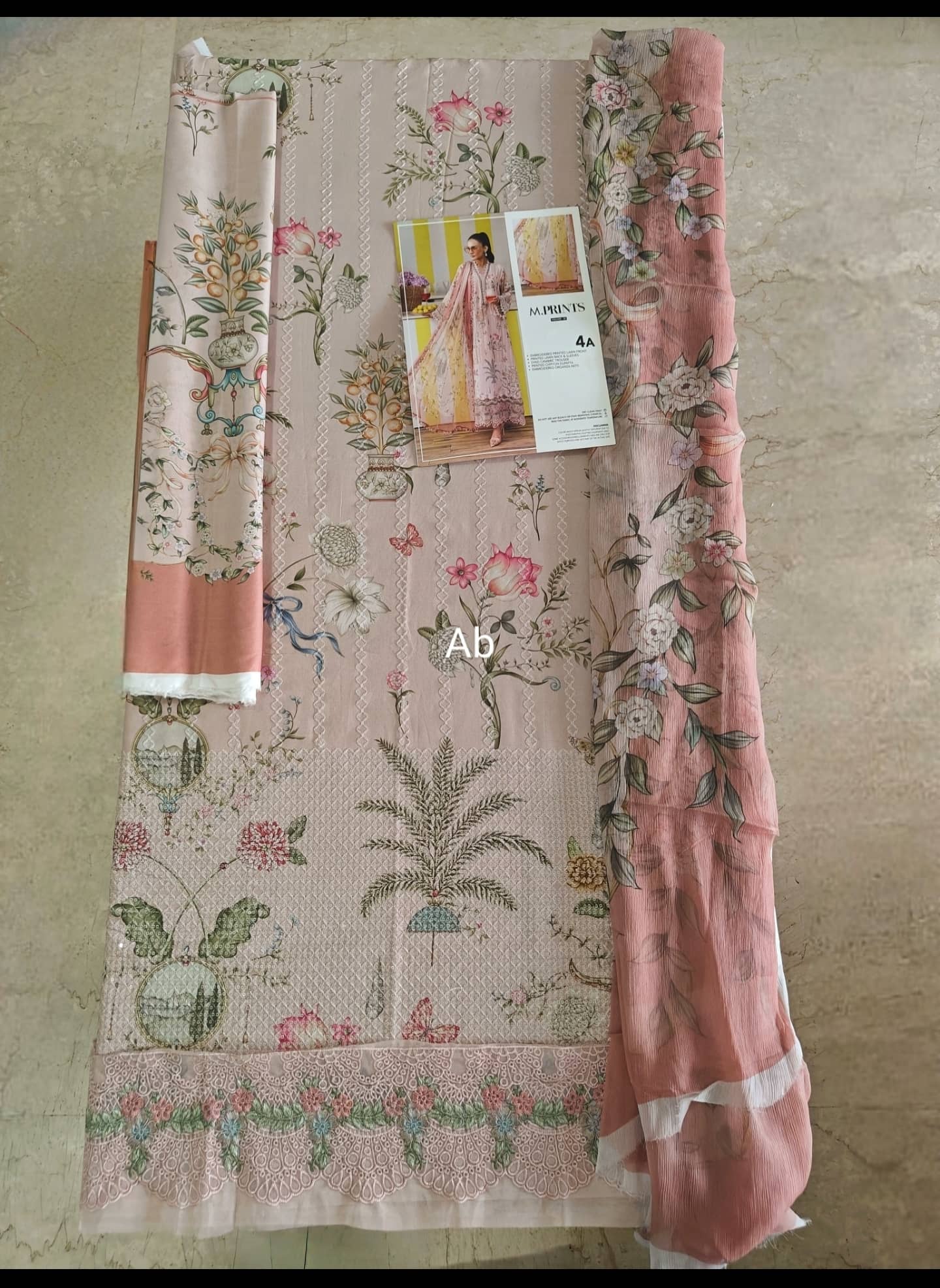 img_maria_b_m_prints_awwal_boutique