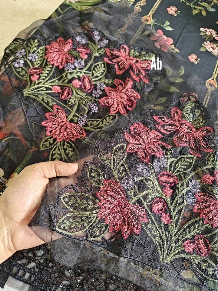 img_maria_b_m_prints_awwal_boutique