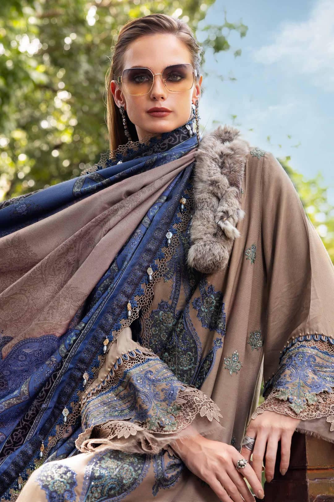 Maria B M Prints Winter Collection Maria B M Prints 25/Vol 2/6A/Winter Edit/Coffee/Twill Linen/Wool Shawl