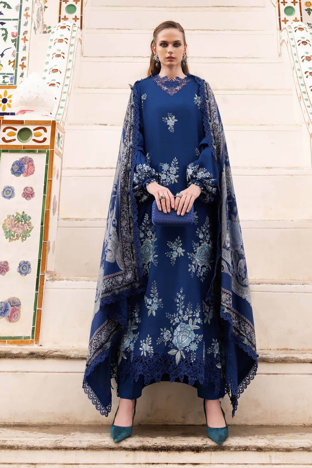 Maria B M Prints Winter Collection Maria B M Prints 25/Vol 2/8B/Winter Edit/Electric Blue/Twill Linen/Wool Shawl