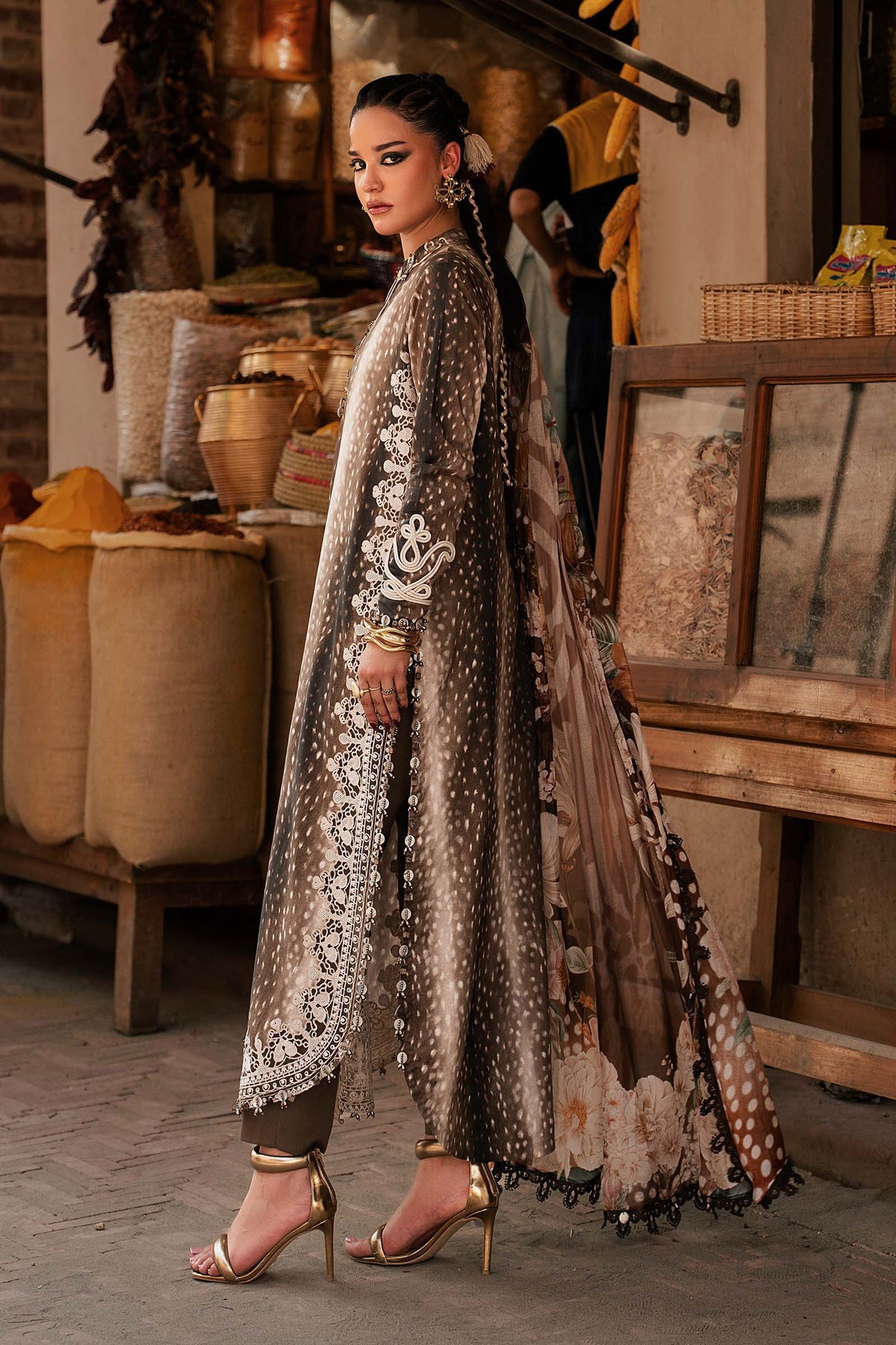 Maria B M Prints/Fall Edit 26/5 B/Cambric/Brown