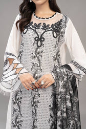 img_maria_b_m_prints_lawn_23_awwal_boutique
