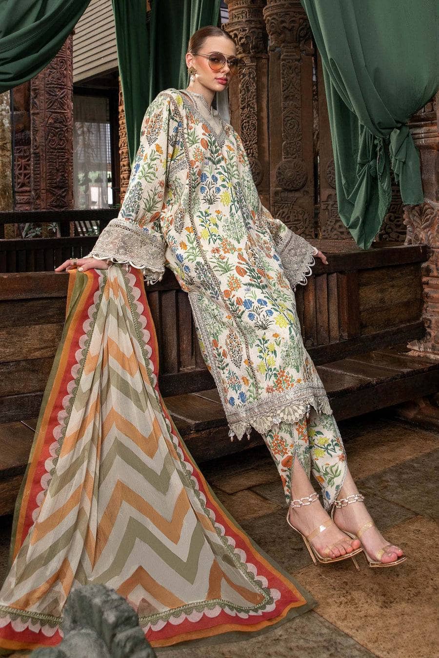 img_maria_b_m_prints_lawn_23_awwal_boutique