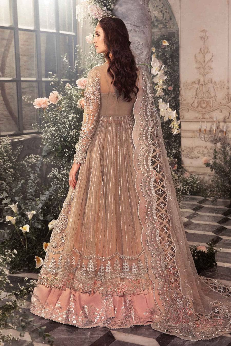 img_maria_b_mbroidered_wedding_couture_awwal_boutique