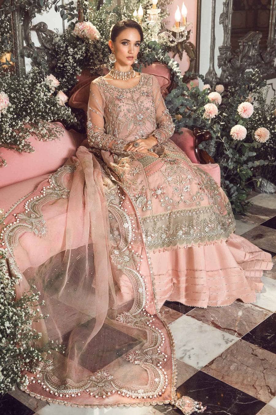 img_maria_b_mbroidered_wedding_couture_awwal_boutique