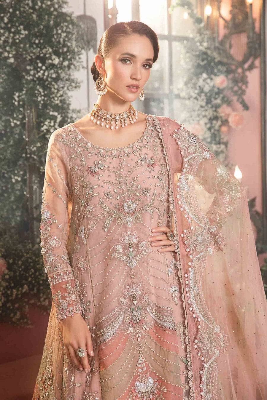 img_maria_b_mbroidered_wedding_couture_awwal_boutique