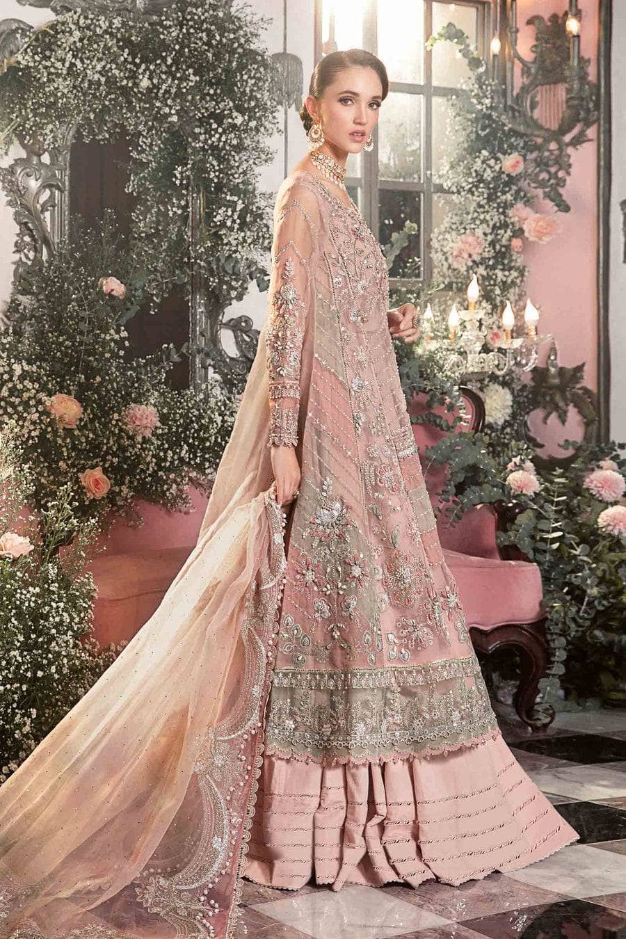 img_maria_b_mbroidered_wedding_couture_awwal_boutique