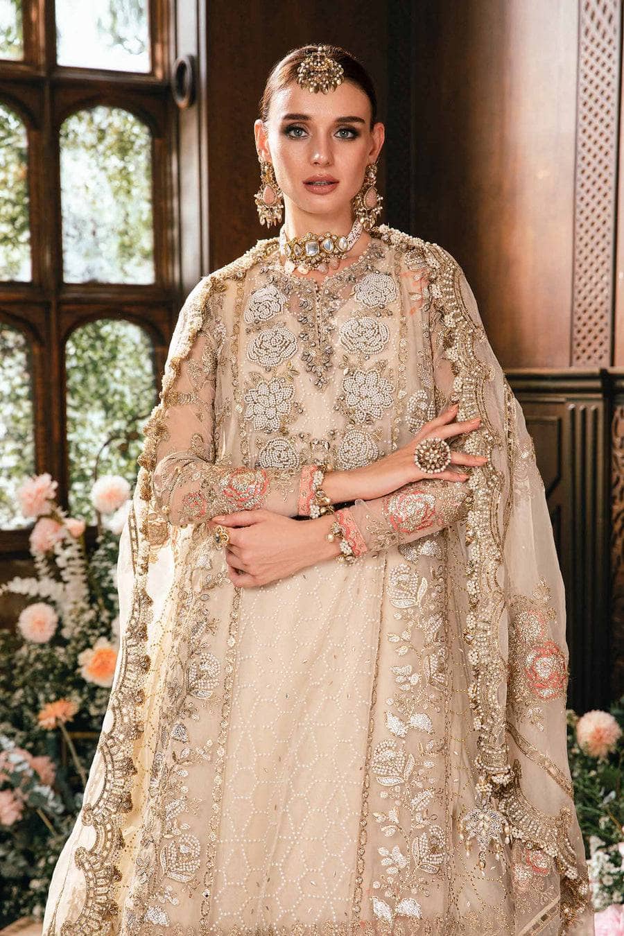 img_mbroidered_maria_b_awwal_boutique
