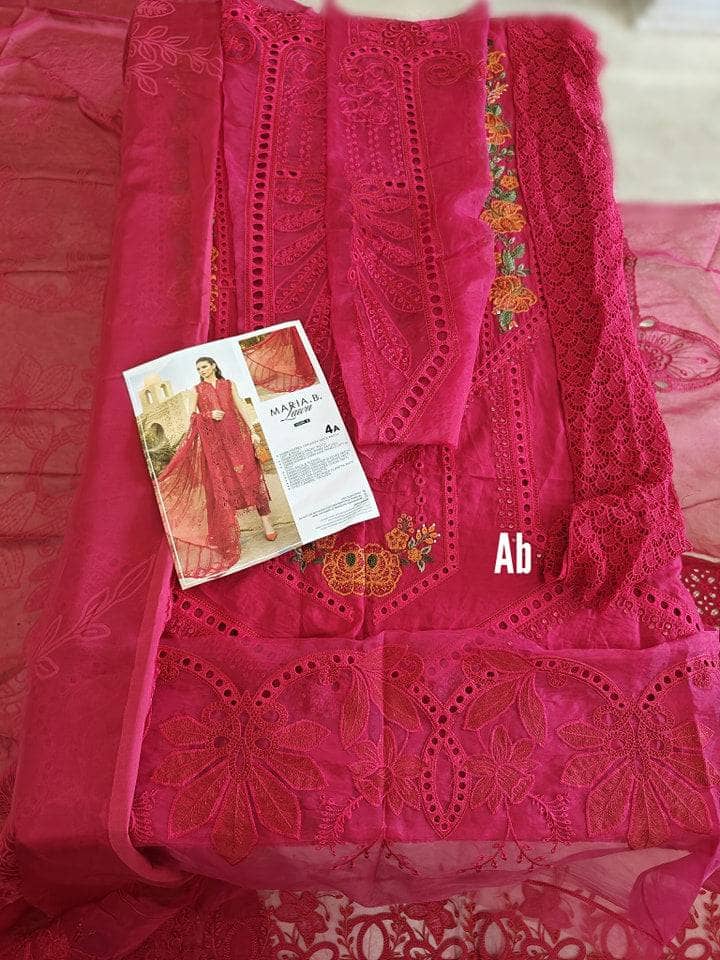 img_maria_b_lawn_24_awwal_boutique