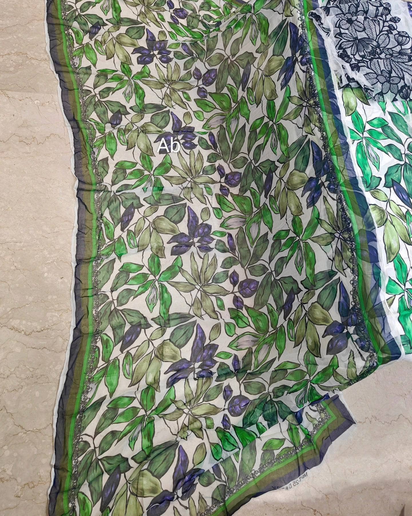 img_maria_b_m_prints_awwal_boutique