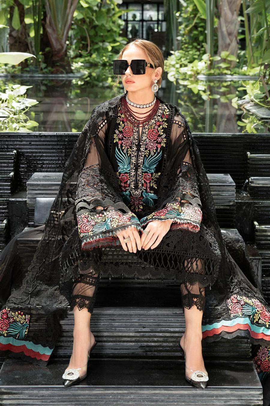 img_maria_b_eid_lawn_23_awwal_boutique