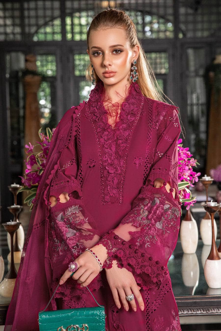 img_maria_b_eid_lawn_23_awwal_boutique