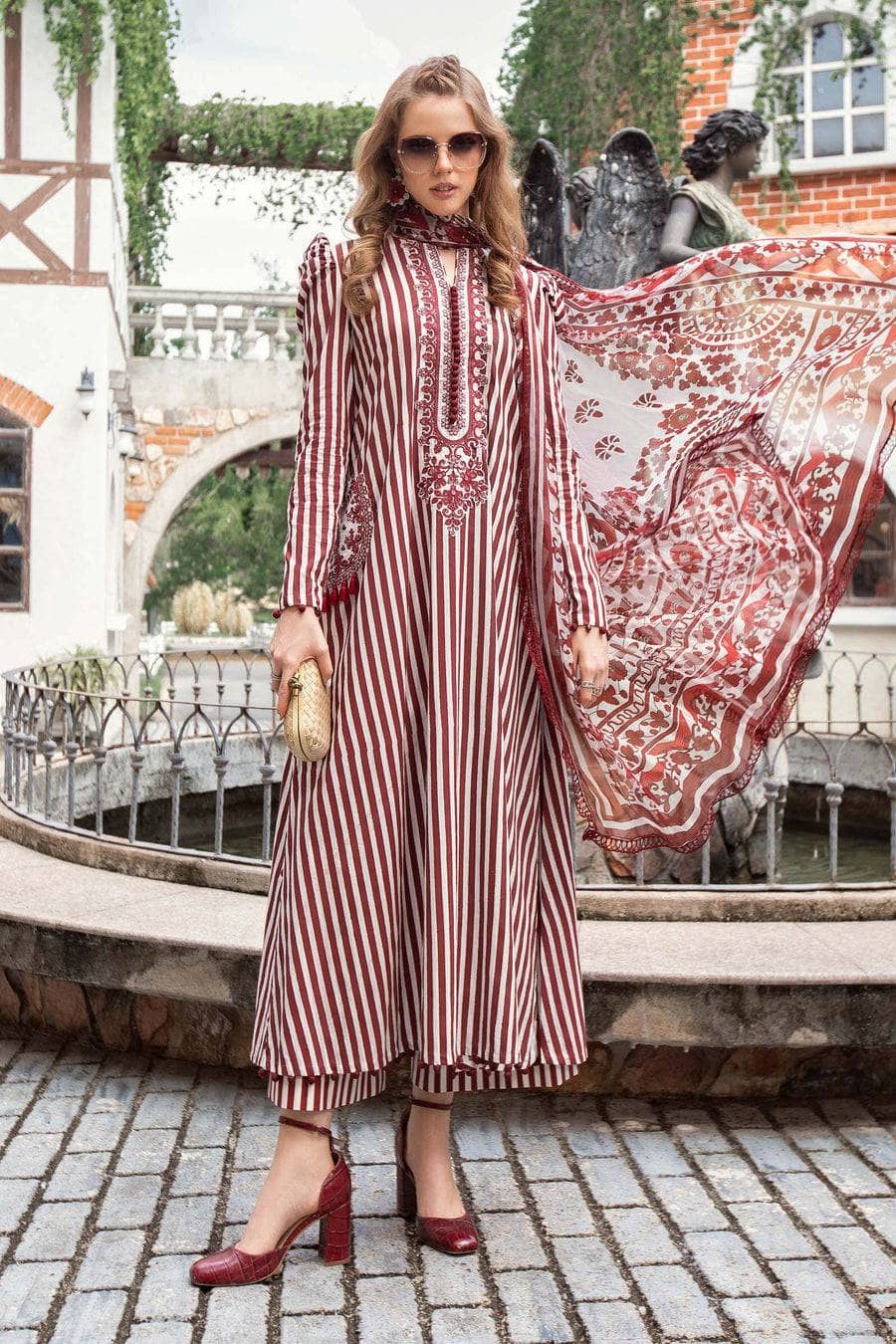 img_maria_b_m_prints_lawn_23_awwal_boutique