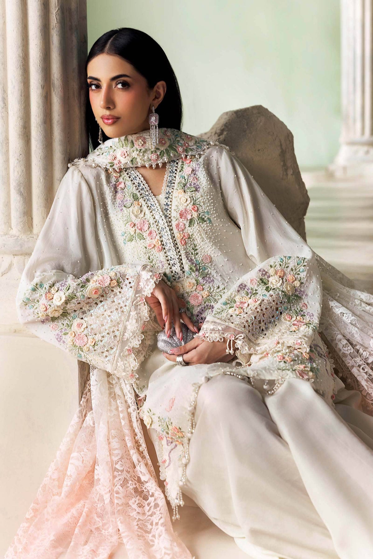 img_maria_b_soiree_awwal_boutique