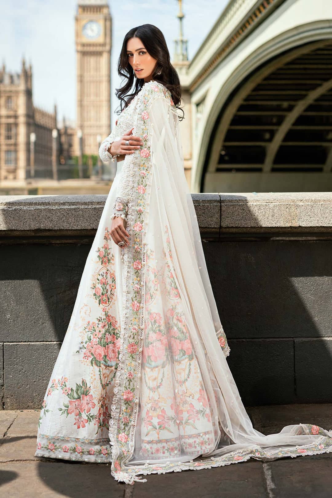 img_maria_b_soiree_formals_awwal_boutique