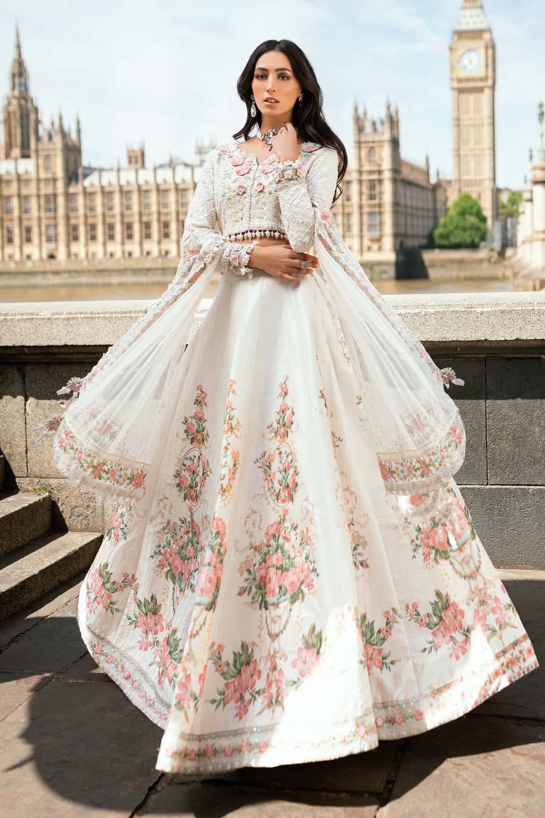 img_maria_b_soiree_formals_awwal_boutique