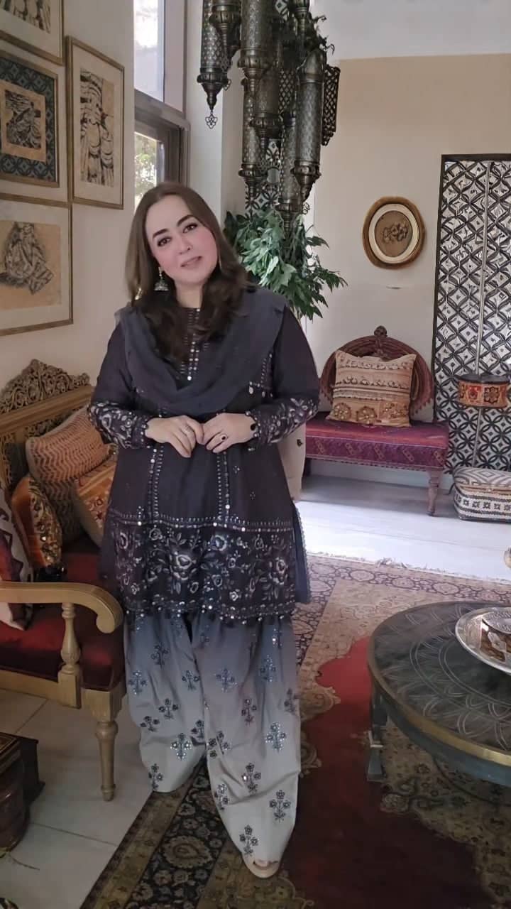 Spotted in Maria B Lawn 26/2B/Navy & Coffee