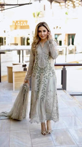 img_maria_b_lawn_25_awwal_boutique