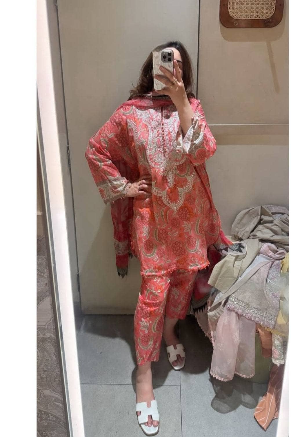 Maria B spotted Spotted in Maria B M Prints 25/13A/Pink/Chiffon Dupatta