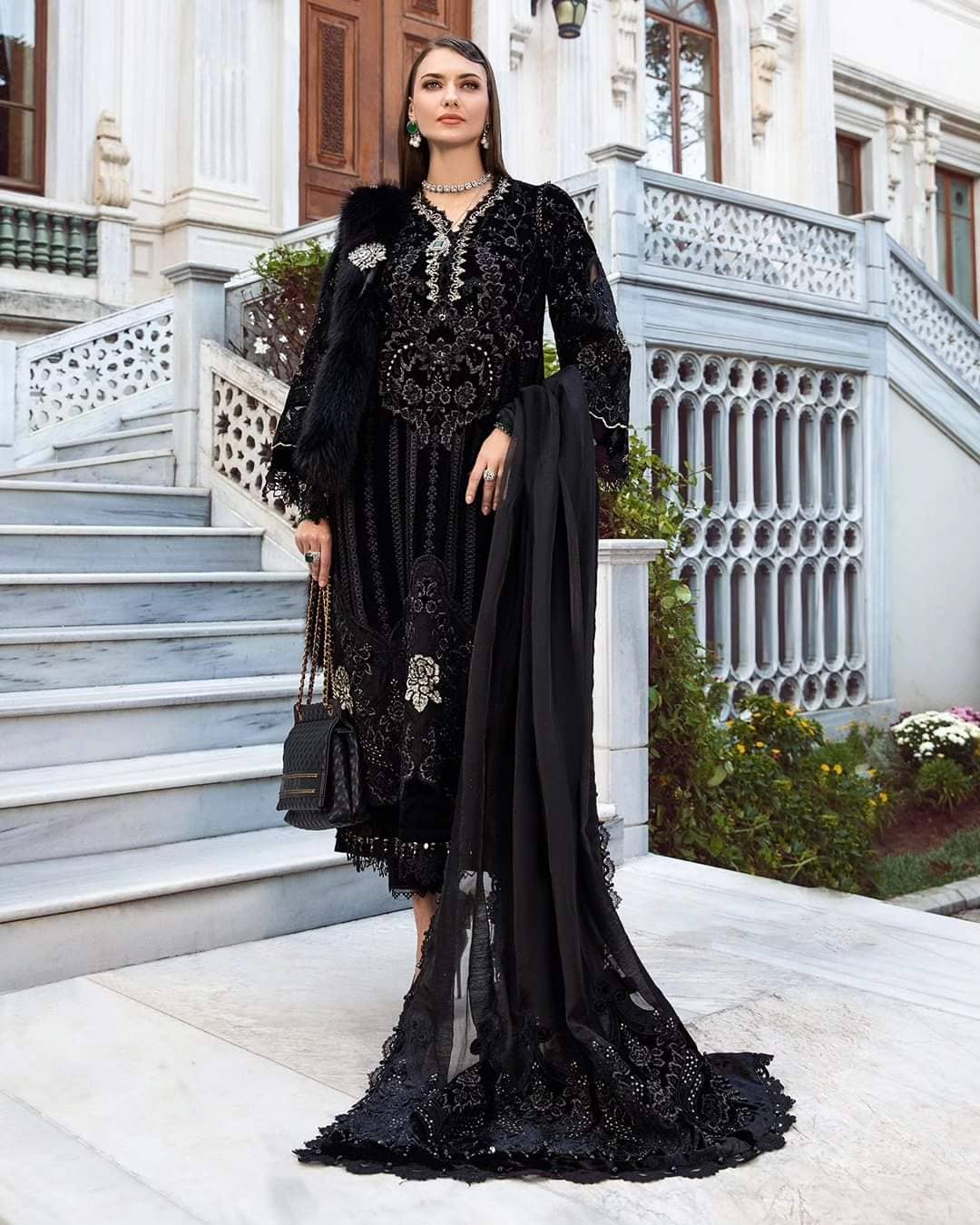 img_maria_b_linen_23_awwal_boutique