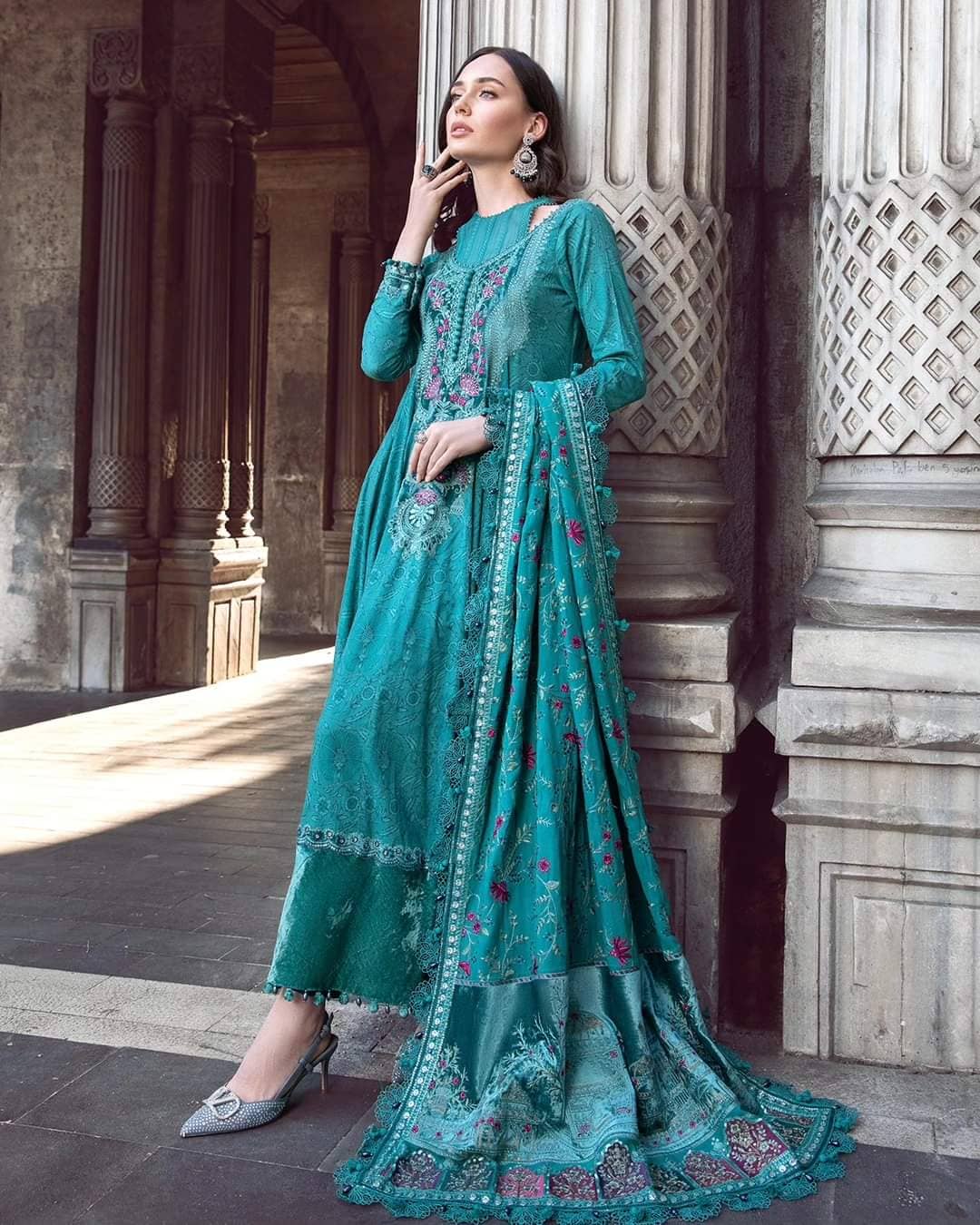 img_maria_b_linen_23_awwal_boutique