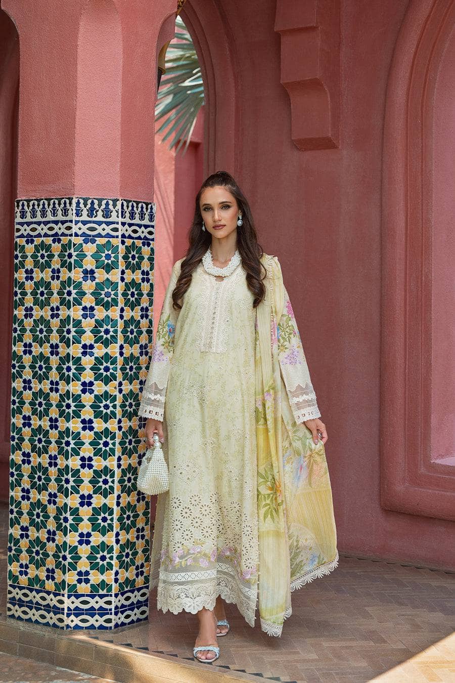 img_saira_rizwan_lawn_awwal_boutique