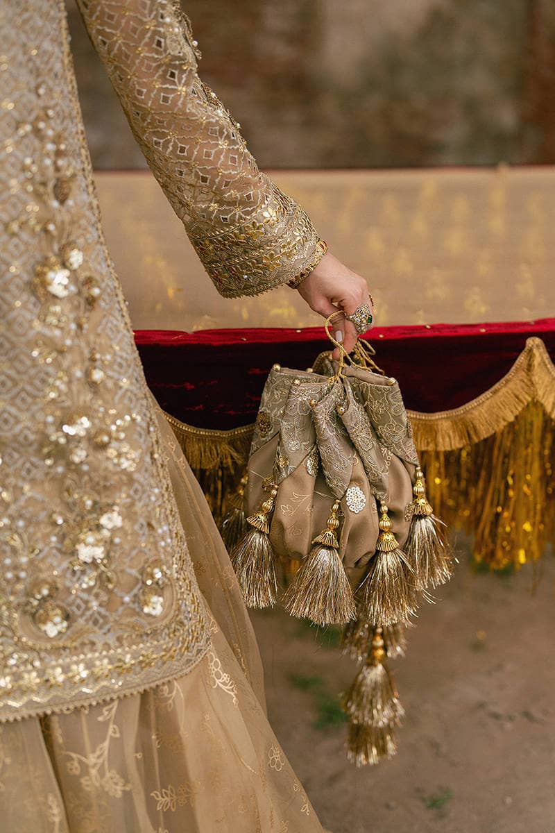 Mohsin Naveed Ranjha Chiffon Pakistani Suit Mohsin Naveed Ranjha 25/Makhfi/Shaadi Collection/Gold/Roshni